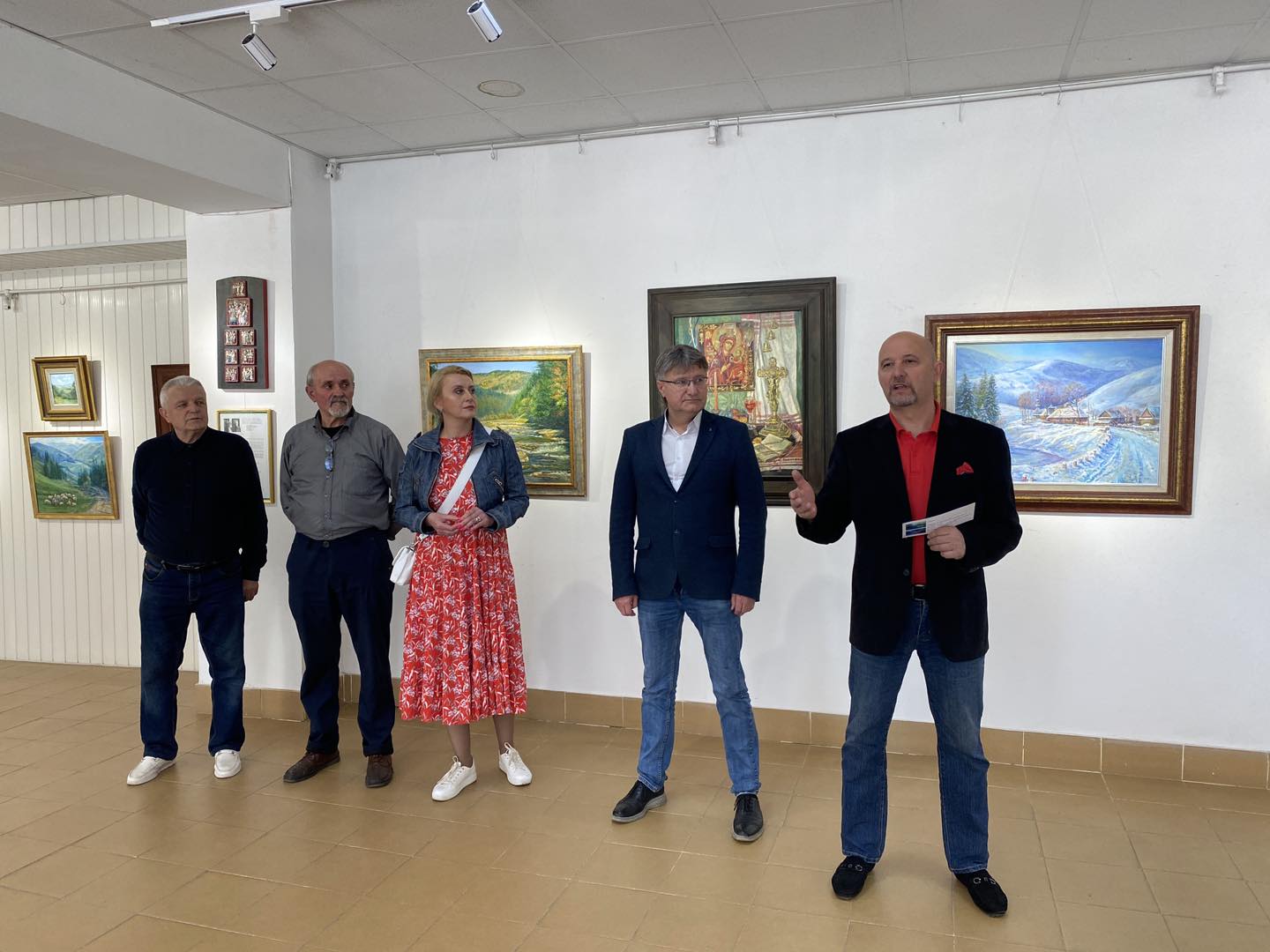 “Мій карпатський край”: в Ужгороді відкрили персональну виставку Магдалини Пуглик-Белень